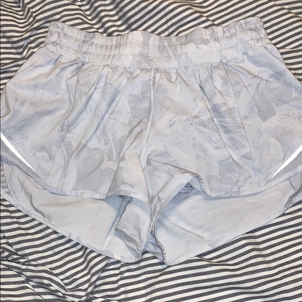 Lululemon hotty hot shorts